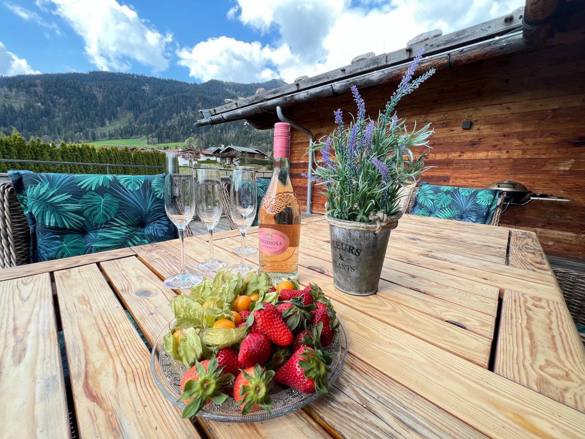 Hideaway Design Chalet By Belle Stay Kitzbühel Extérieur photo